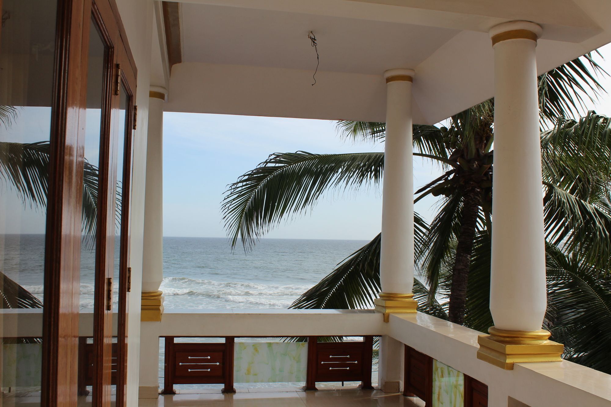 Hotel Sea View Palace - The Beach Hotel, 可瓦兰 外观 照片