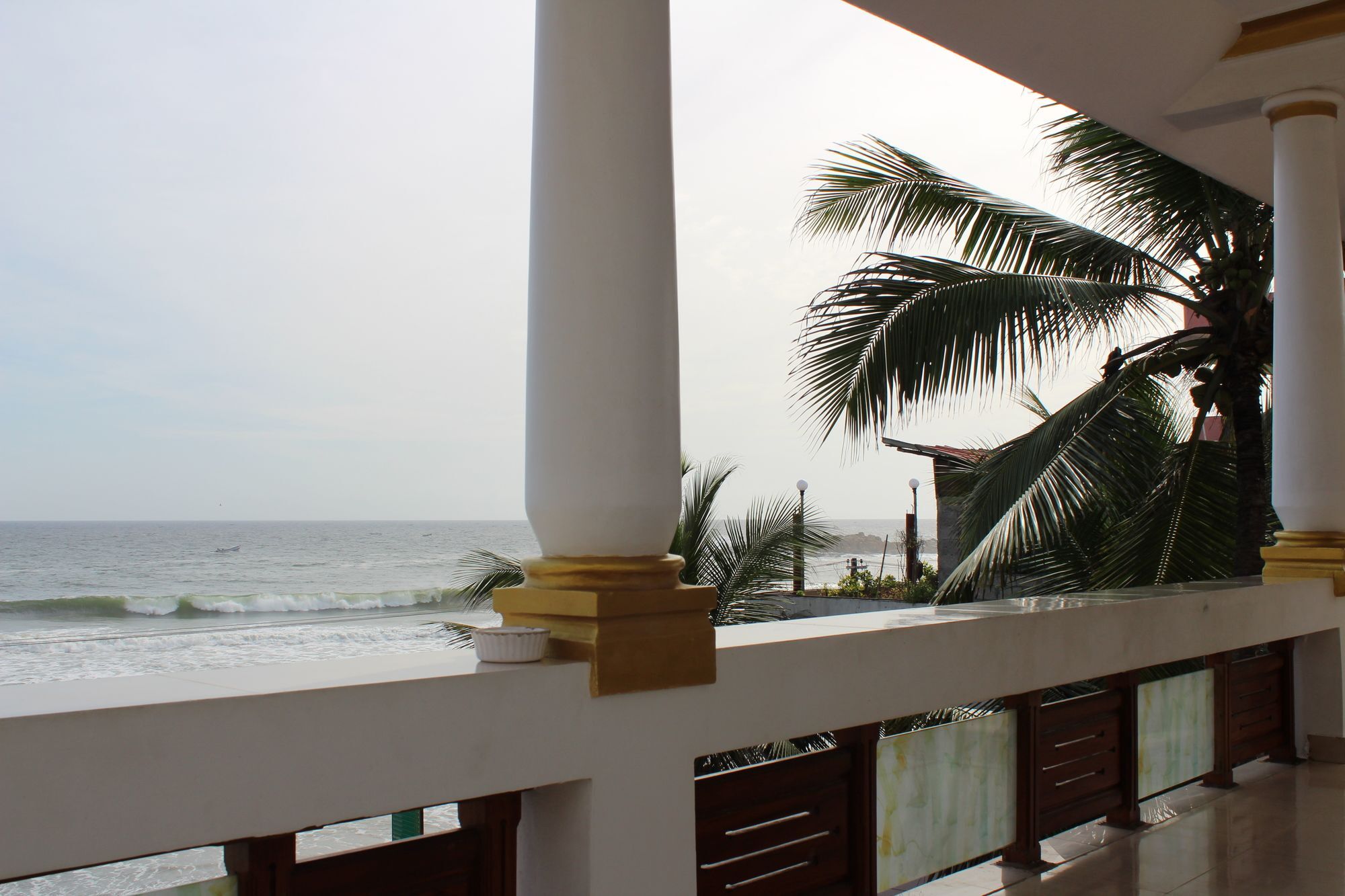 Hotel Sea View Palace - The Beach Hotel, 可瓦兰 外观 照片